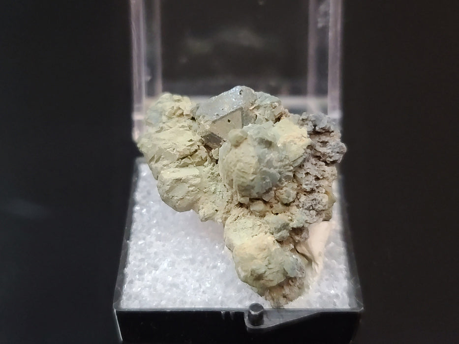 Picture of Benitoite Specimen DG029